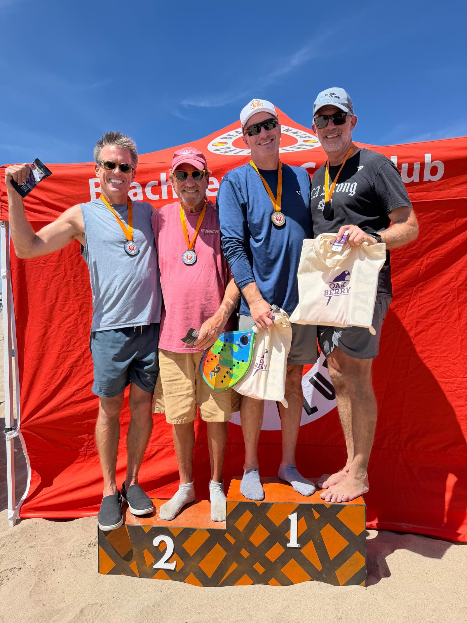 BT Cali Club beach tennis moment